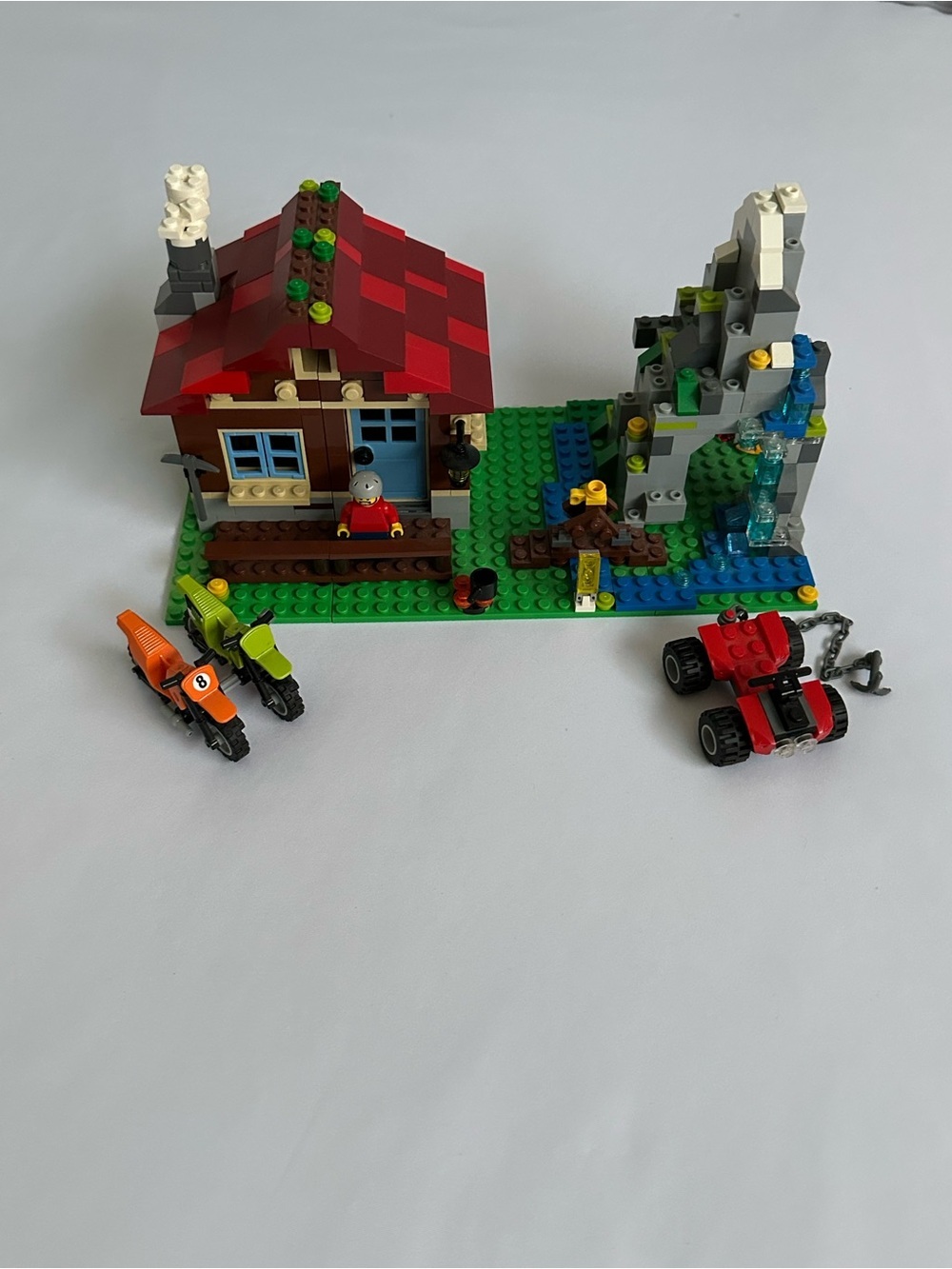 LEGO Creator Mountain Hut Cabin (31025) INCOMPLETE Retired Set